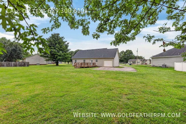 Building Photo - 3016 Pellas Pl