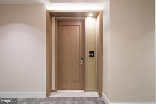 Building Photo - 7887 Jones Branch Dr