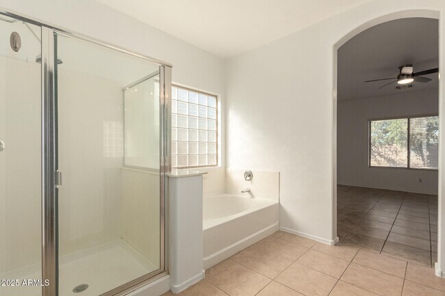 Building Photo - 4170 E Winged Foot Pl