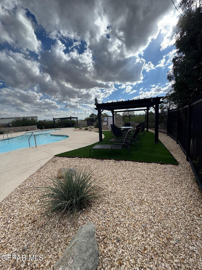 Building Photo - 6673 Boulder Canyon Ln