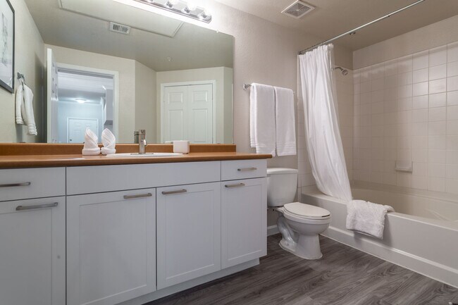 Building Photo - 34807 N 32nd Dr