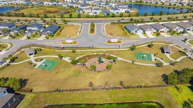 Building Photo - 33995 Astoria Cir