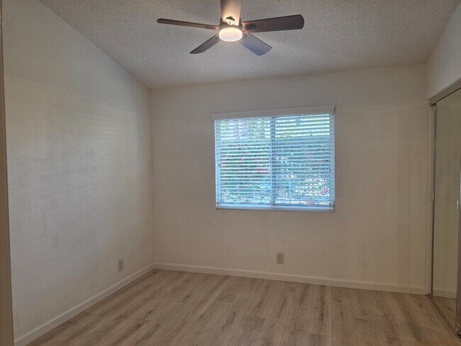 Building Photo - 74800 Sheryl Ave