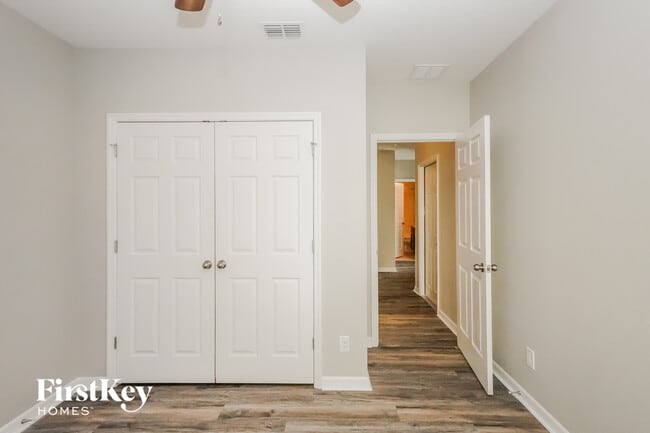 Building Photo - 644 Black Eagle Dr