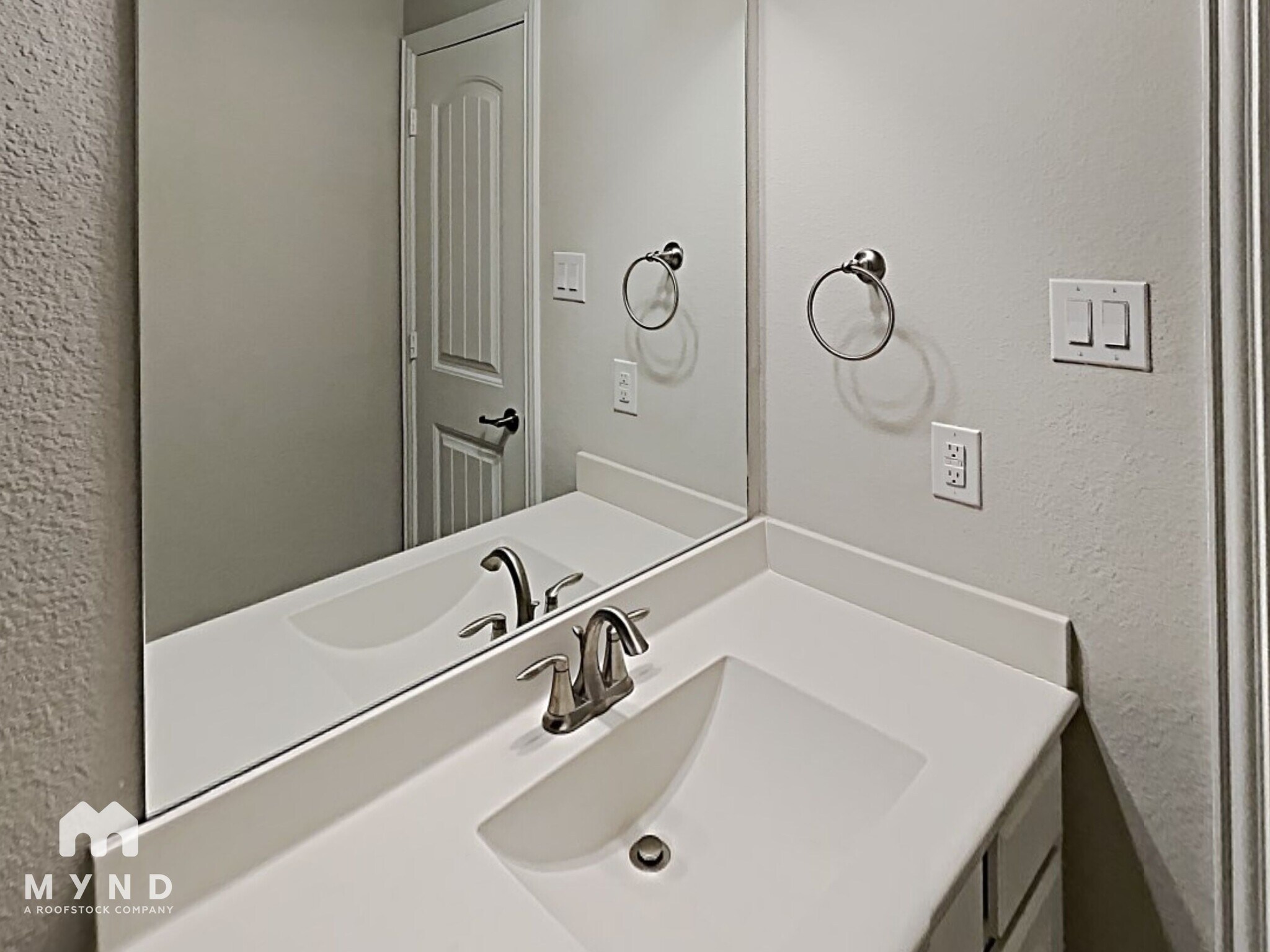 Building Photo - 4405 Evenstar Wy