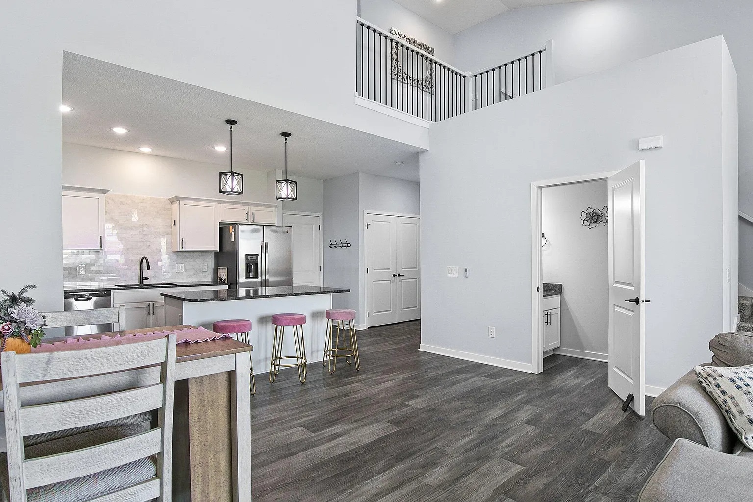 Building Photo - 481 10th St