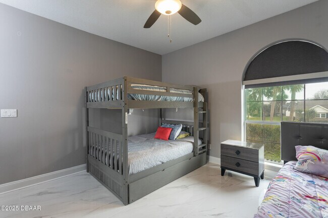 Building Photo - 3548 John Anderson Dr