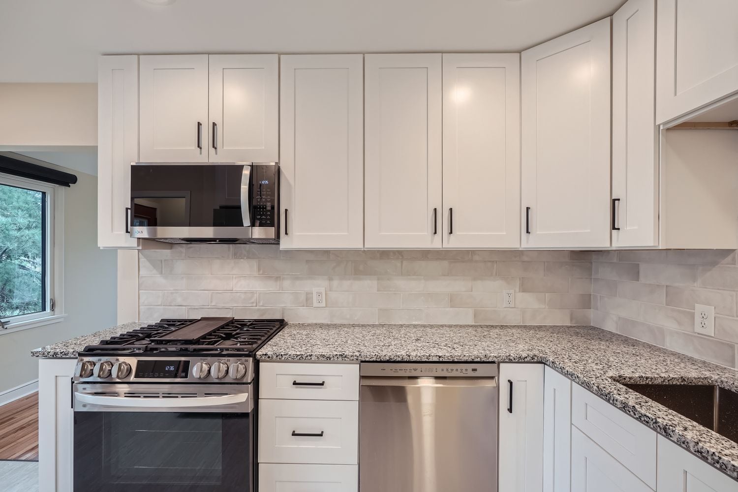 Building Photo - 5633 Saint Croix Ave N