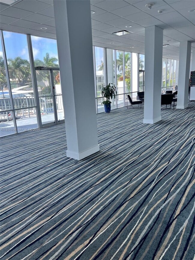 Building Photo - 11930 N Bayshore Dr