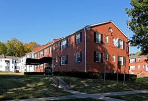 Building Photo - Plaza Hill Manor Apartments