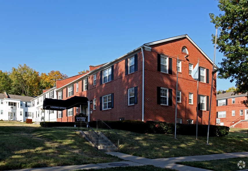 Primary Photo - Plaza Hill Manor Apartments