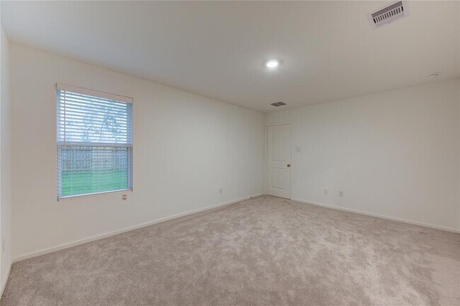 Building Photo - 1610 Birch Wood Dr
