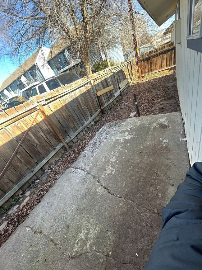 Building Photo - 1501 Arthur St