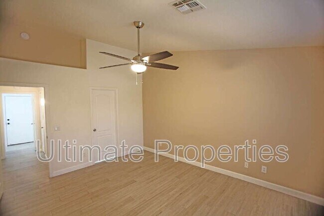 Building Photo - 20622 N 102nd Ln
