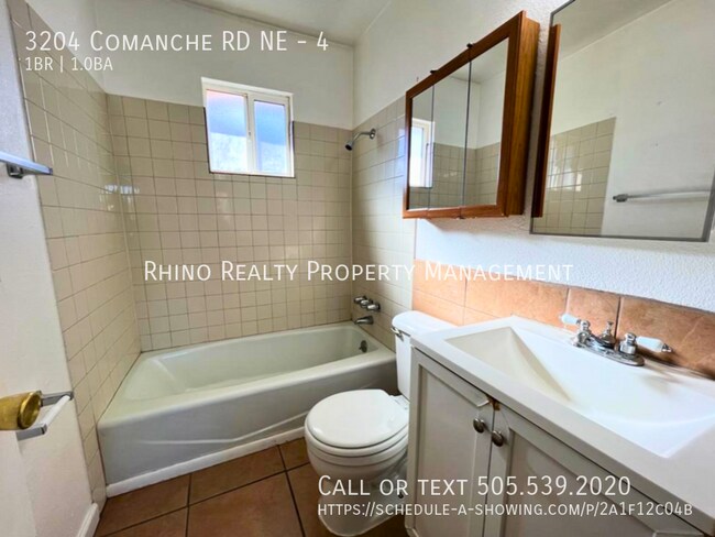 Building Photo - 3204 Comanche Rd NE