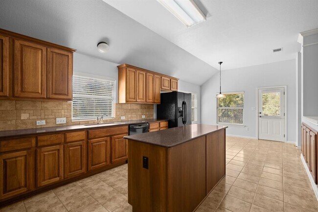 Building Photo - 415 S Frontier Ln