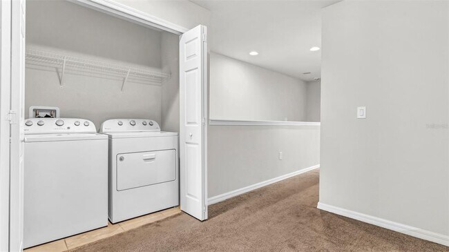 Building Photo - 9153 Hillcroft Dr