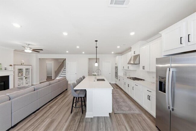 Building Photo - 3939 Alderstone Dr