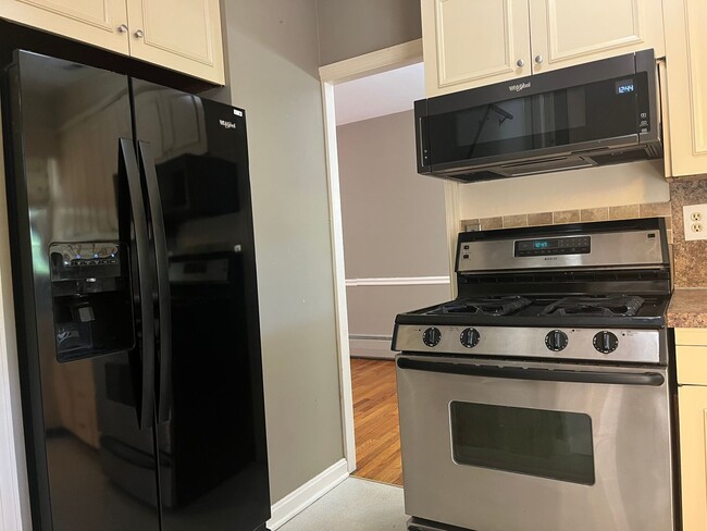 Building Photo - Beautiful 3 bedroom in Manheim Township