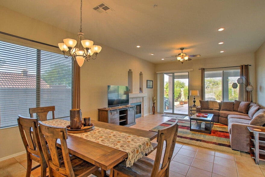 Building Photo - 10342 E Tierra Buena Ln