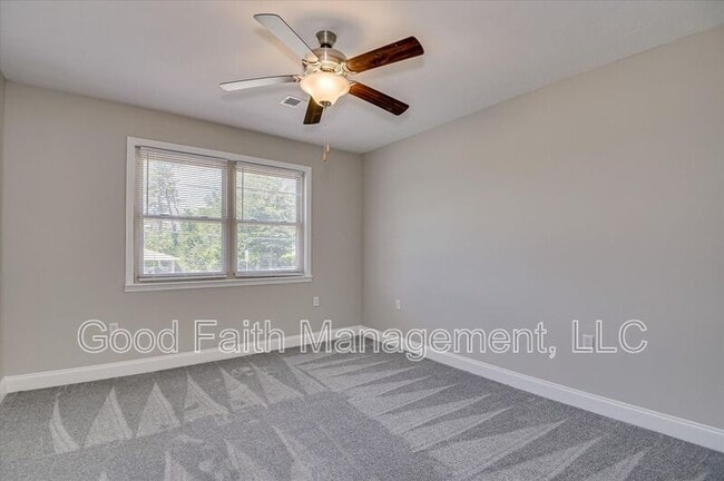 Building Photo - 4022 Windridge Dr