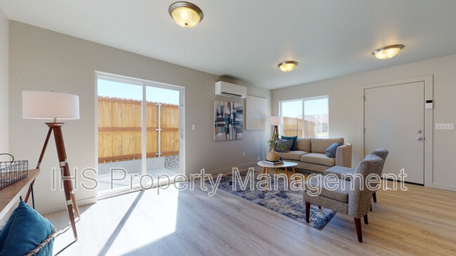 Building Photo - 409 Whitefish Ln