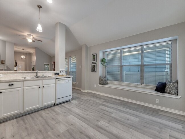 Building Photo - 1636 Spanish Moss Wy