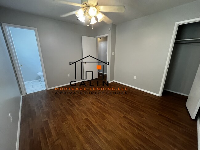 Building Photo - 102 Lucian Cir