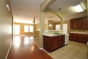 Building Photo - 4516 Dogwood Dr