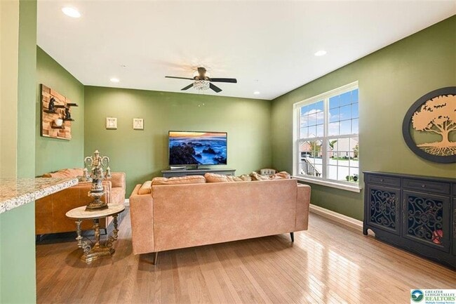 Building Photo - 4492 Cottonwood Dr