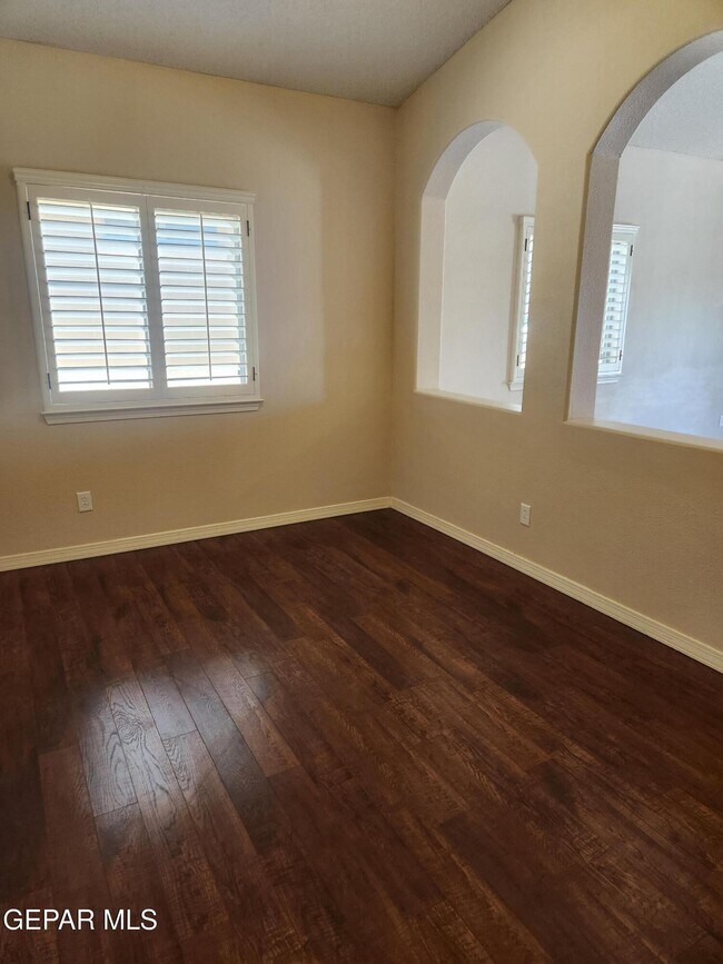 Building Photo - 4001 Tuscany Hills Pl