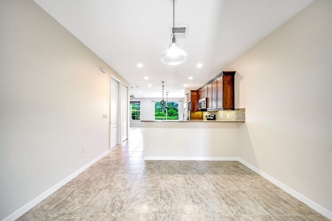 Building Photo - 4543 Tara Cove Way