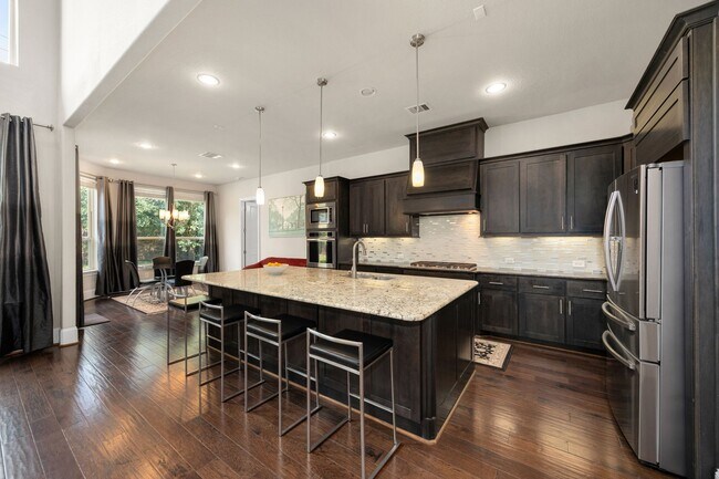 Building Photo - 10211 Camden Garden Ln