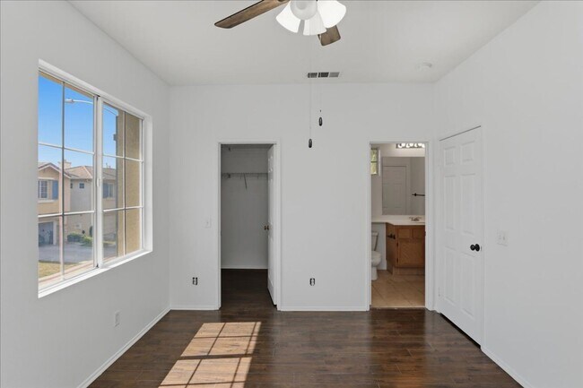 Building Photo - Prime Riverside Location Near La Sierra University + Community Amenities