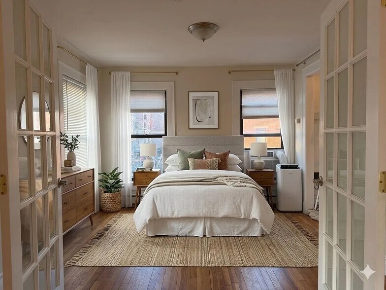 Building Photo - 229 8th St