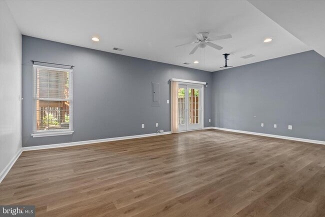 Building Photo - 22576 Welborne Manor Square
