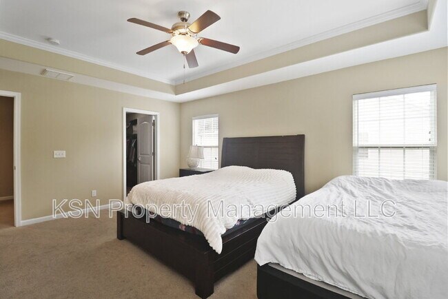 Building Photo - 144 Tahoe Dr