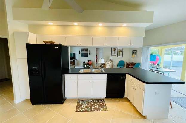 Building Photo - 18075 Petoskey Cir