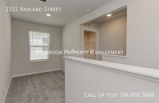 Building Photo - 1152 Harland St