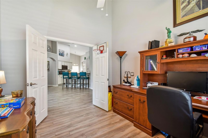 Building Photo - 7124 Colonial Lake Dr