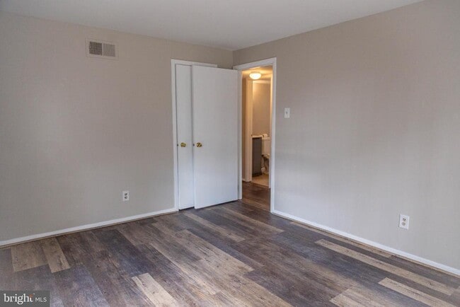 Building Photo - 12 W Wayne Terrace