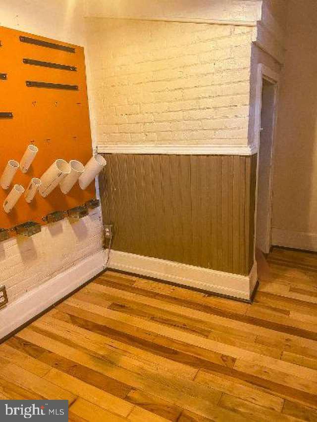 Building Photo - 2246 N Woodstock St