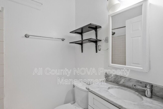 Building Photo - 1719 West Virginia Ave NE