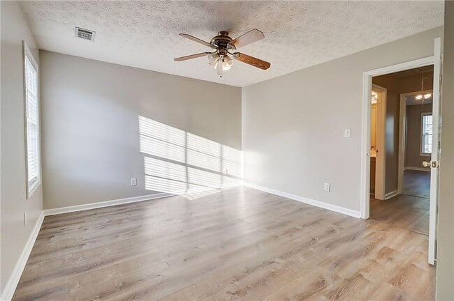 Building Photo - 2922 Greyhawk Ln