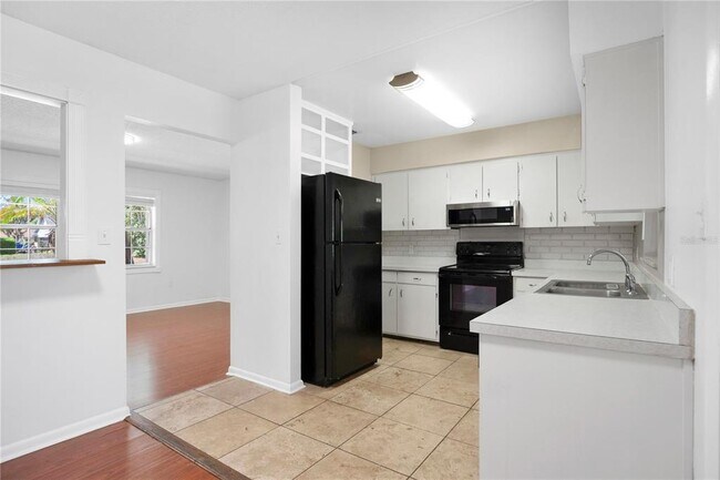 Building Photo - 4521 Conway Gardens Rd