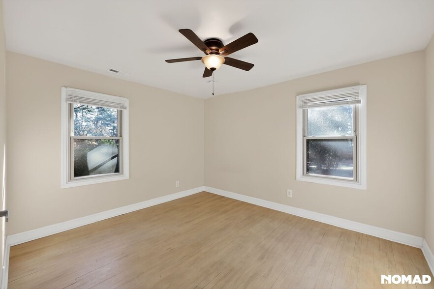 Building Photo - 119 Wilmot Dr