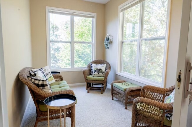 Building Photo - East AVL - Mountain Views and Space Galore!