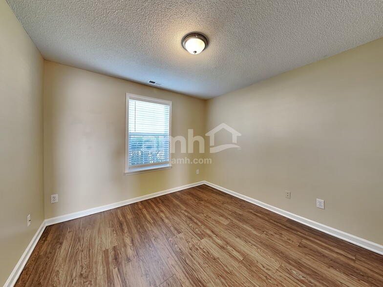 Building Photo - 505 Bellmeade Bay Dr