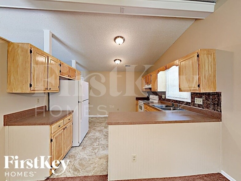 Building Photo - 6417 Pineburr Ct