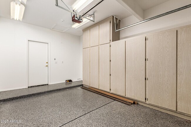 Building Photo - 1715 W Morelos St